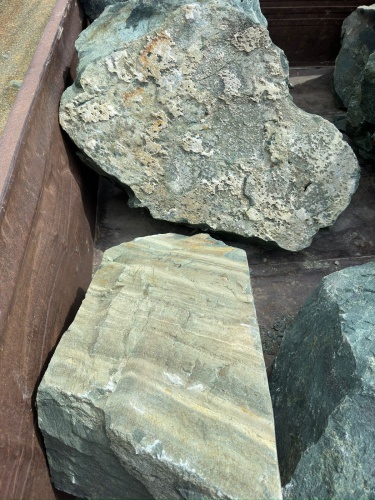 Ландшафтные глыбы зелёные 200-500 килограмм купить в Дегтярске