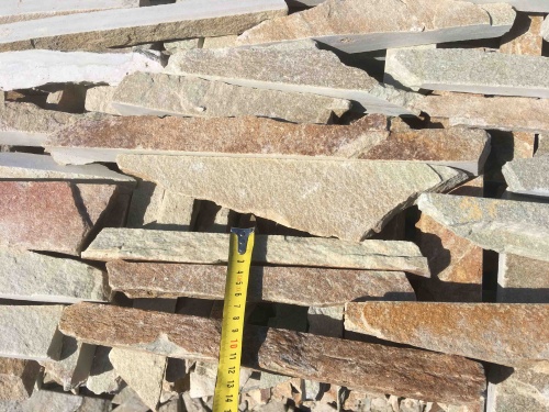 Горбушка златолит золотистый для облицовки купить в Дегтярске