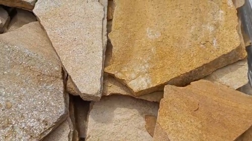 Плитняк златолит жёлтый для цоколя купить в Дегтярске