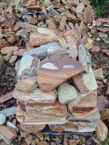 Златолит жёлтый, жёлто-зелёный глыбки и валуны для ланшафтного дизайна купить в Дегтярске