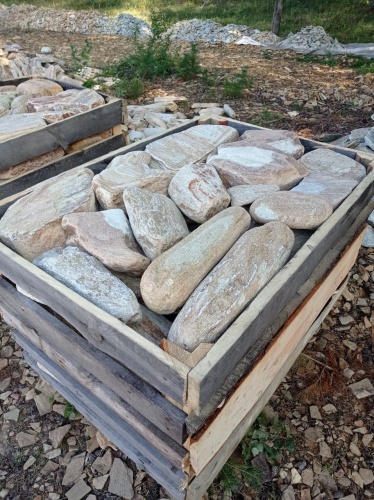 Златолит жёлтый, жёлто-зелёный глыбки и валуны для ланшафтного дизайна купить в Дегтярске