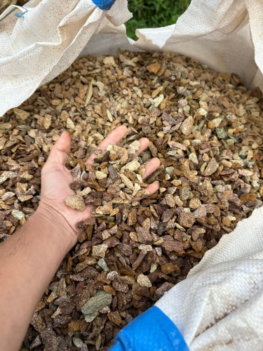 Златолит персиковый декоративная каменная крошка купить в Дегтярске