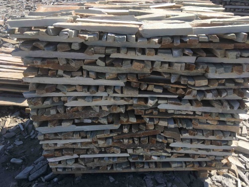 Горбушка златолит золотистый для облицовки купить в Дегтярске