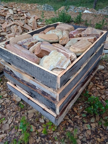 Златолит жёлтый, жёлто-зелёный глыбки и валуны для ланшафтного дизайна купить в Дегтярске